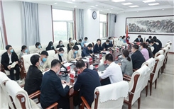 胡达古拉主持召开自治区党委统战部青年干部座谈会